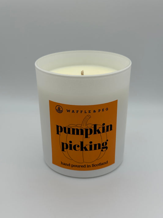 wonky pumpkin picking candle